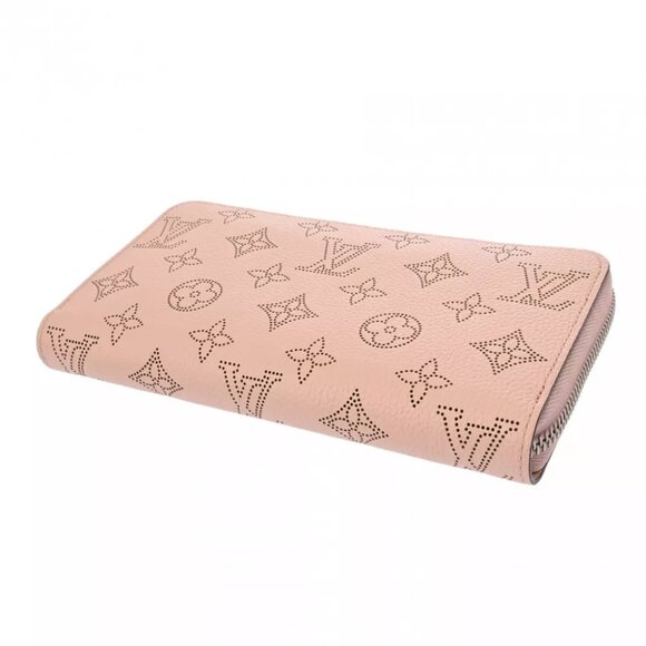 LOUIS VUITTON Monogram Mahina Zippy wallet Magnolia - Picture 3 of 12
